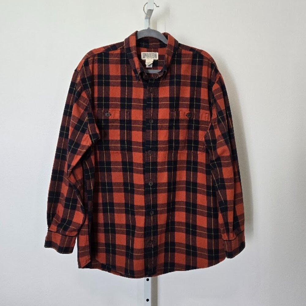 DULUTH TRADING Co. MEN'S plaid flannel button down shirt  Sz  L